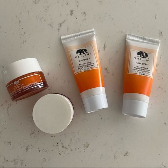 New Origins Ginzing skin care four pieces - Picture 1 of 4